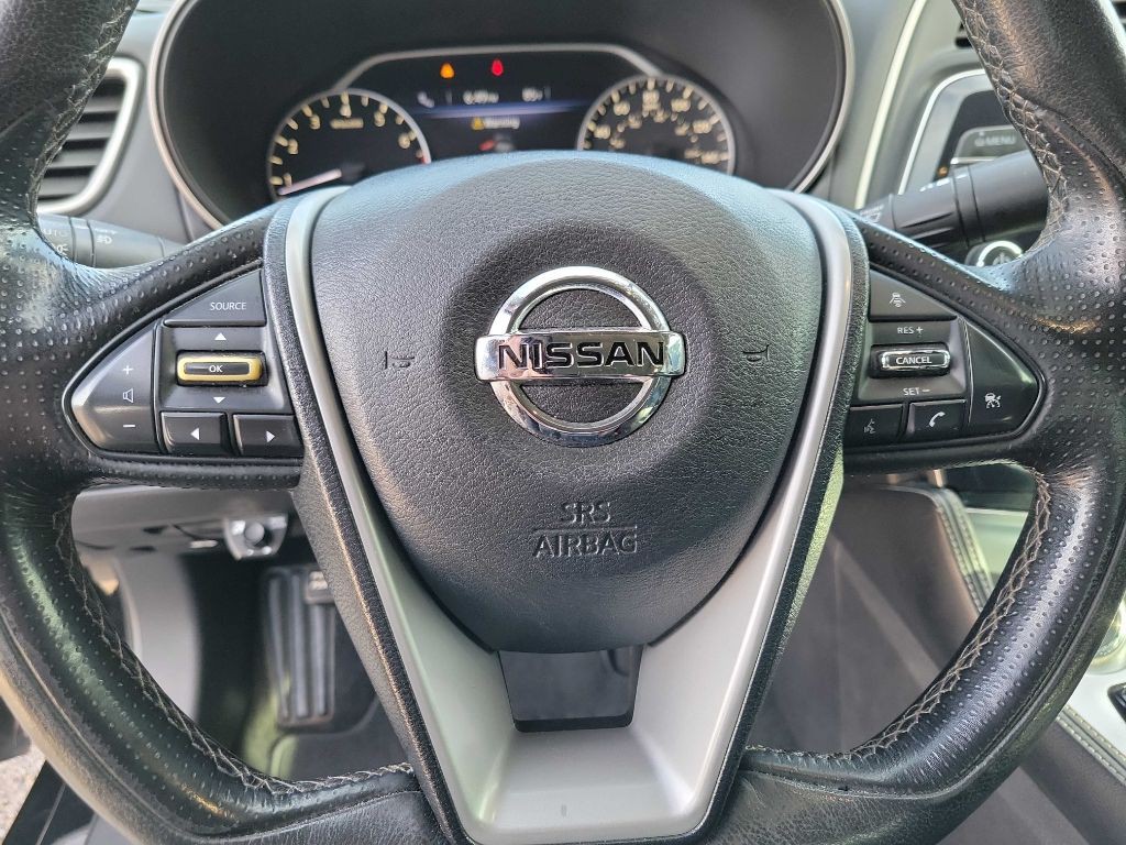 2017 Nissan Maxima Image 6