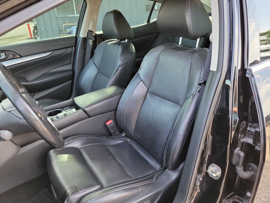 2017 Nissan Maxima Image 8