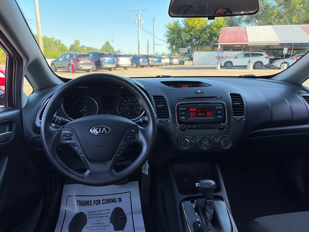 2017 Kia Forte Image 10