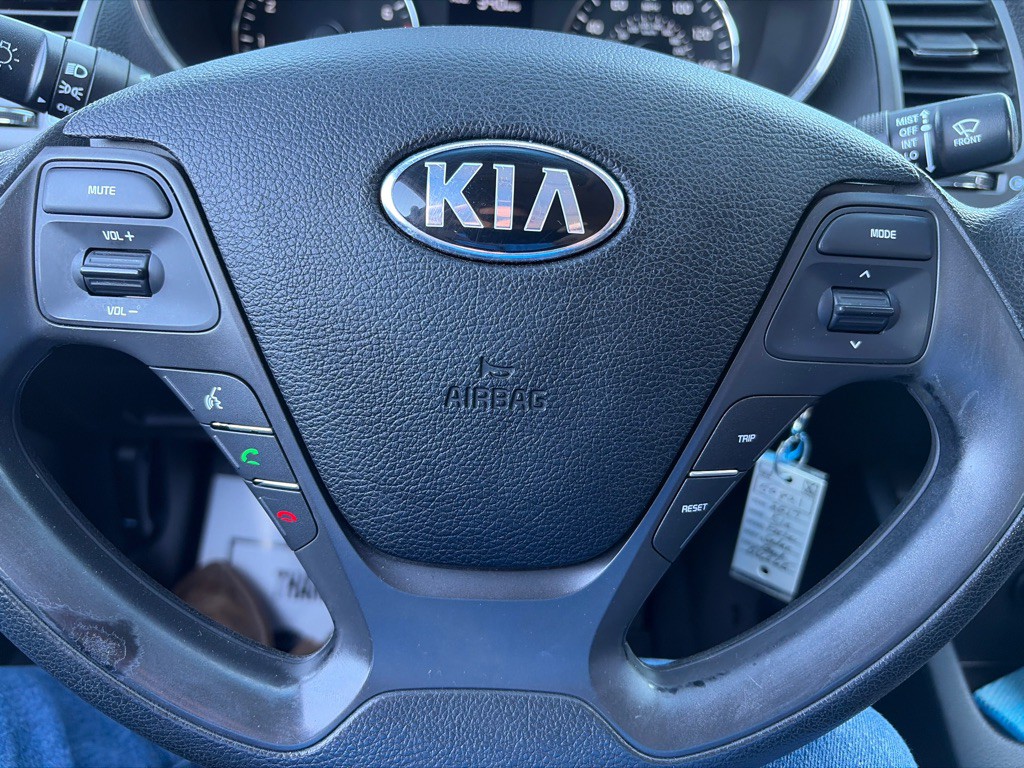 2017 Kia Forte Image 14
