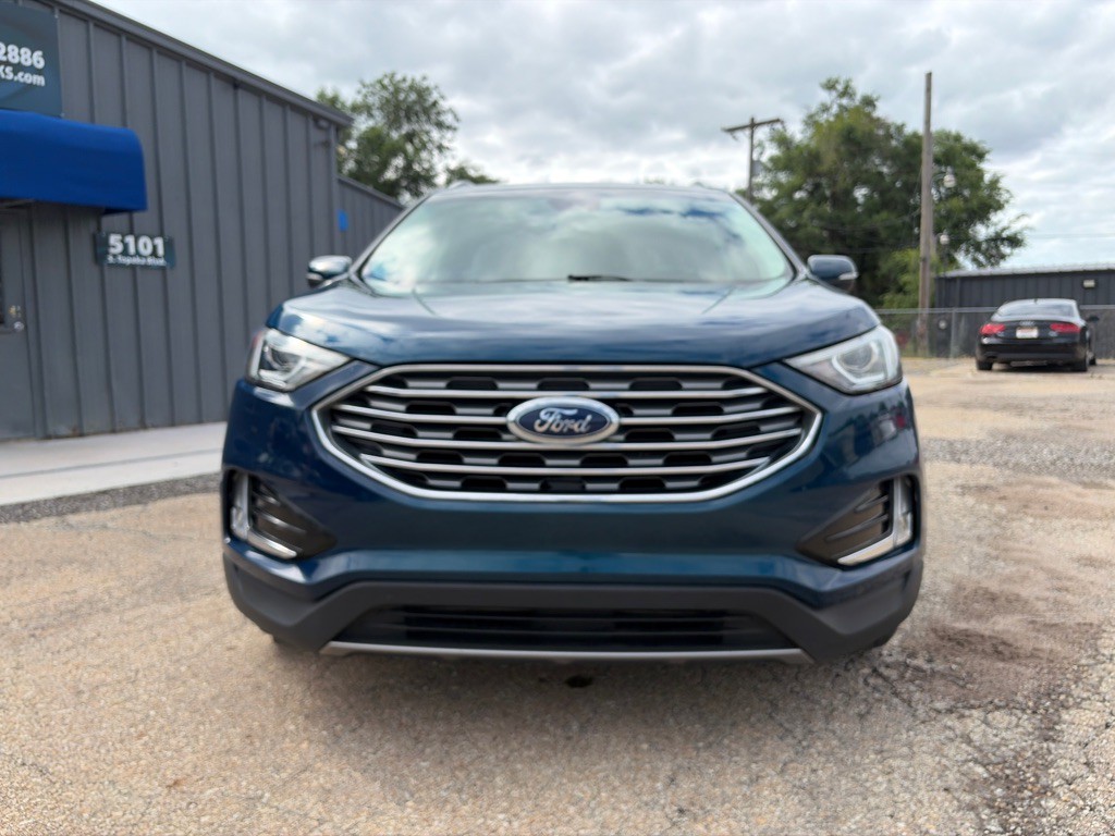 2020 Ford Edge Image 2