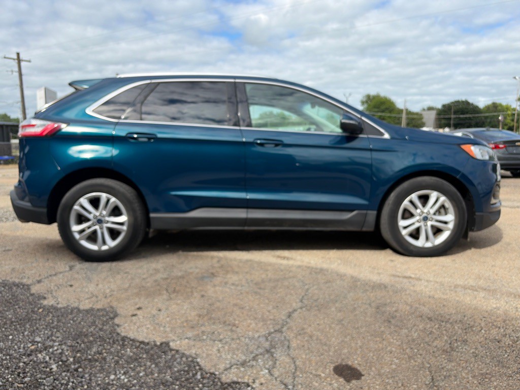 2020 Ford Edge Image 4