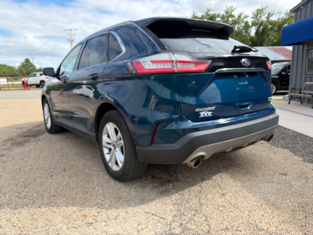 2020 Ford Edge Image 7