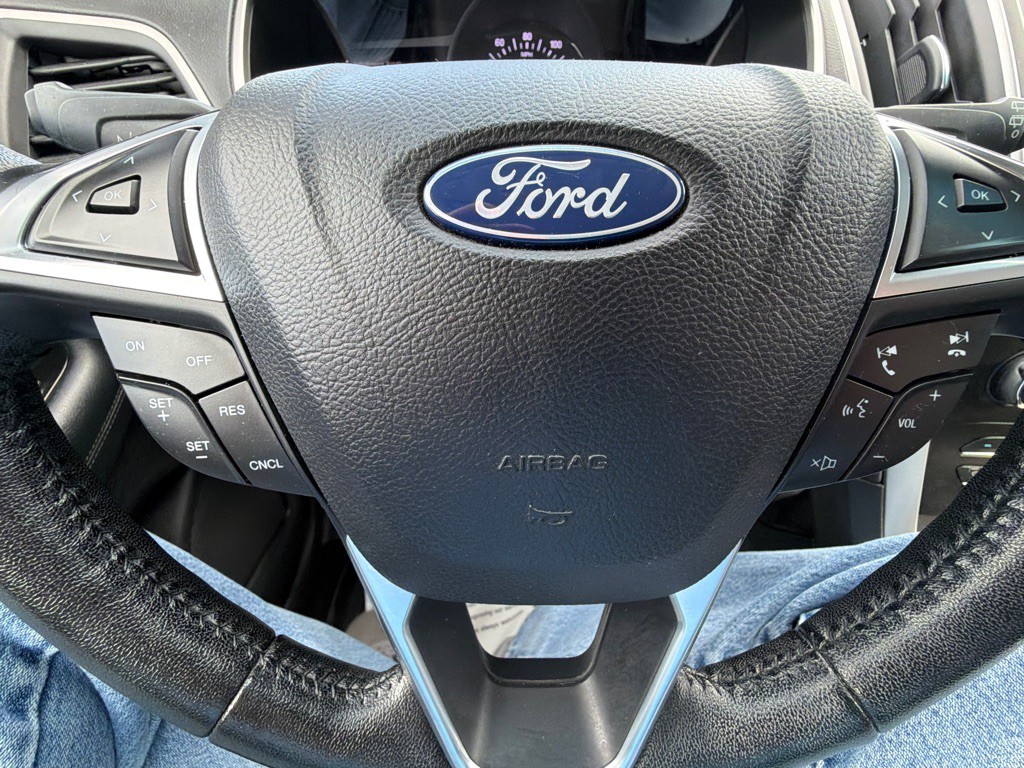 2020 Ford Edge Image 14