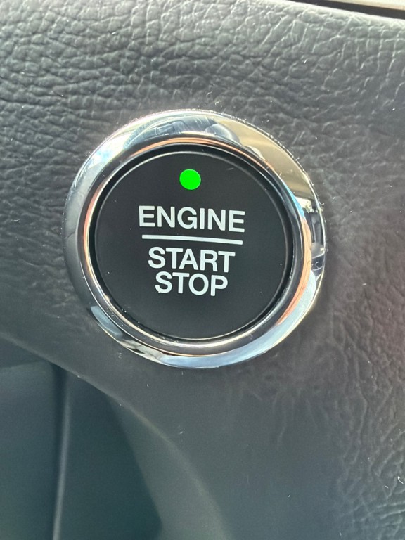 2020 Ford Edge Image 15