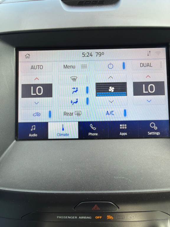 2020 Ford Edge Image 17