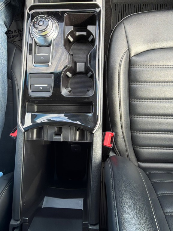 2020 Ford Edge Image 19
