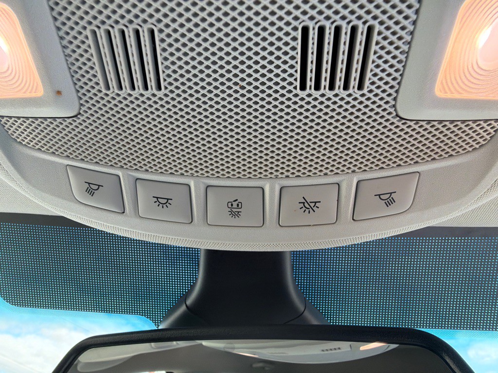 2020 Ford Edge Image 23