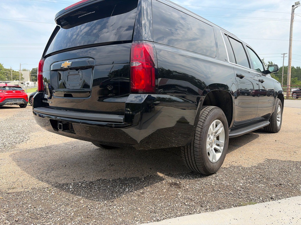 2019 Chevrolet Suburban Image 5