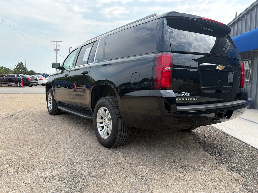 2019 Chevrolet Suburban Image 7