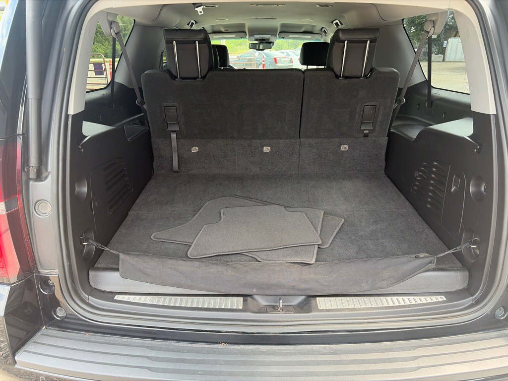 2019 Chevrolet Suburban Image 31