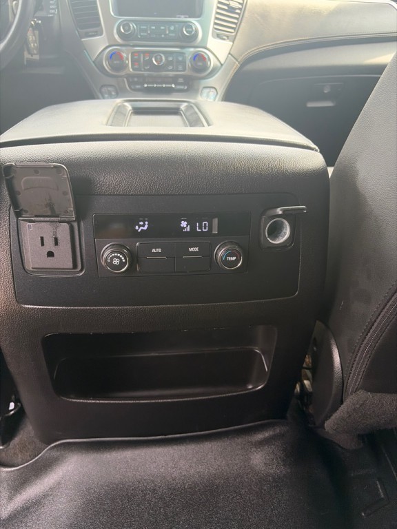 2019 Chevrolet Suburban Image 36