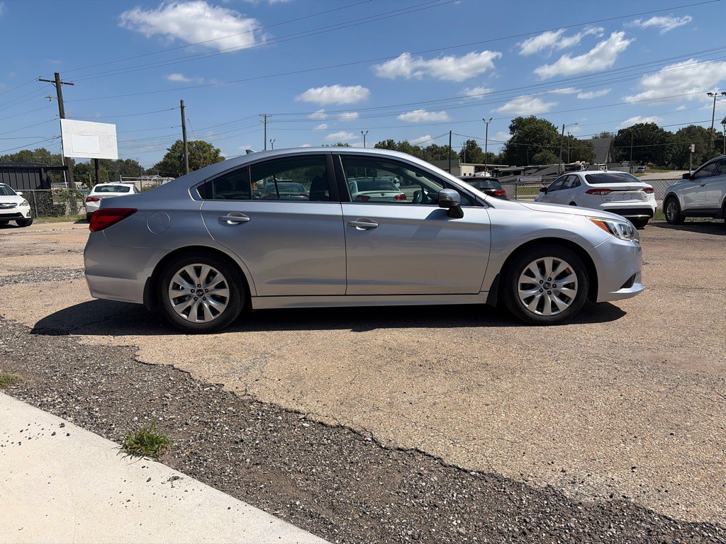 2016 Subaru Legacy Image 4