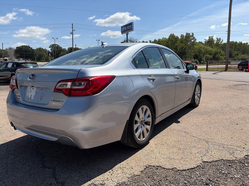 2016 Subaru Legacy Image 5