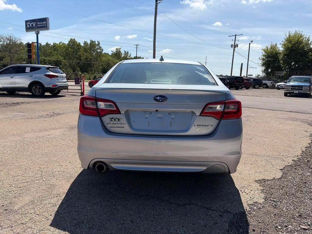 2016 Subaru Legacy Image 6