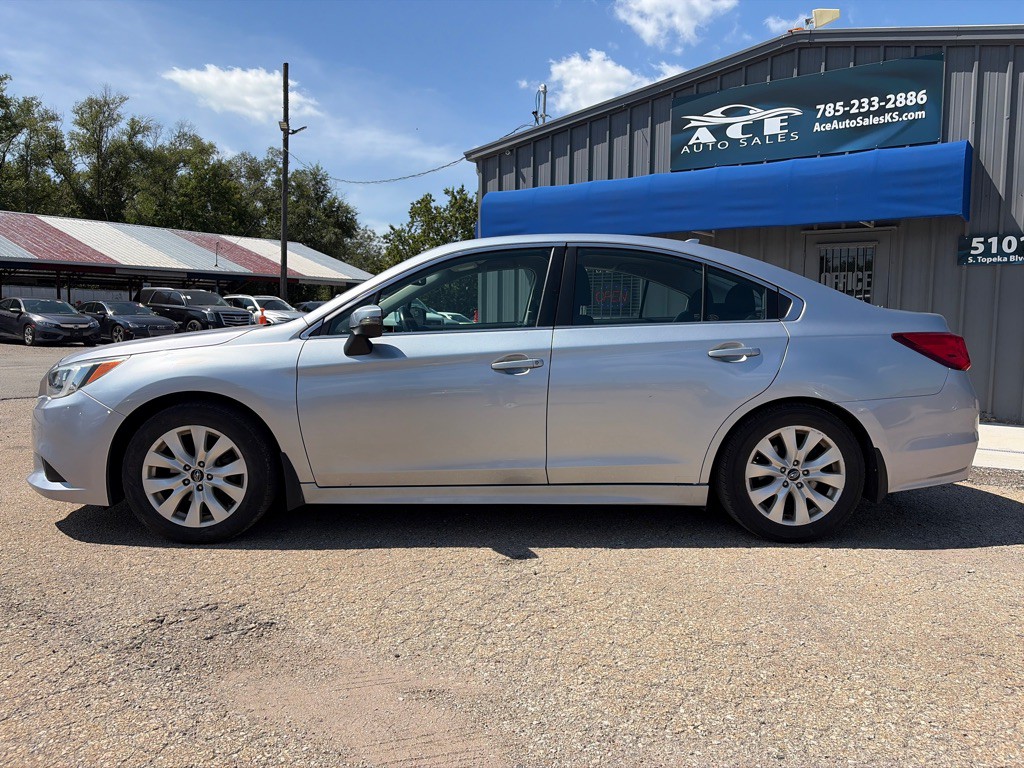 2016 Subaru Legacy Image 8