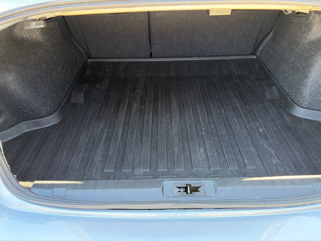 2016 Subaru Legacy Image 25