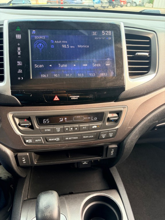 2016 Honda Pilot Image 12
