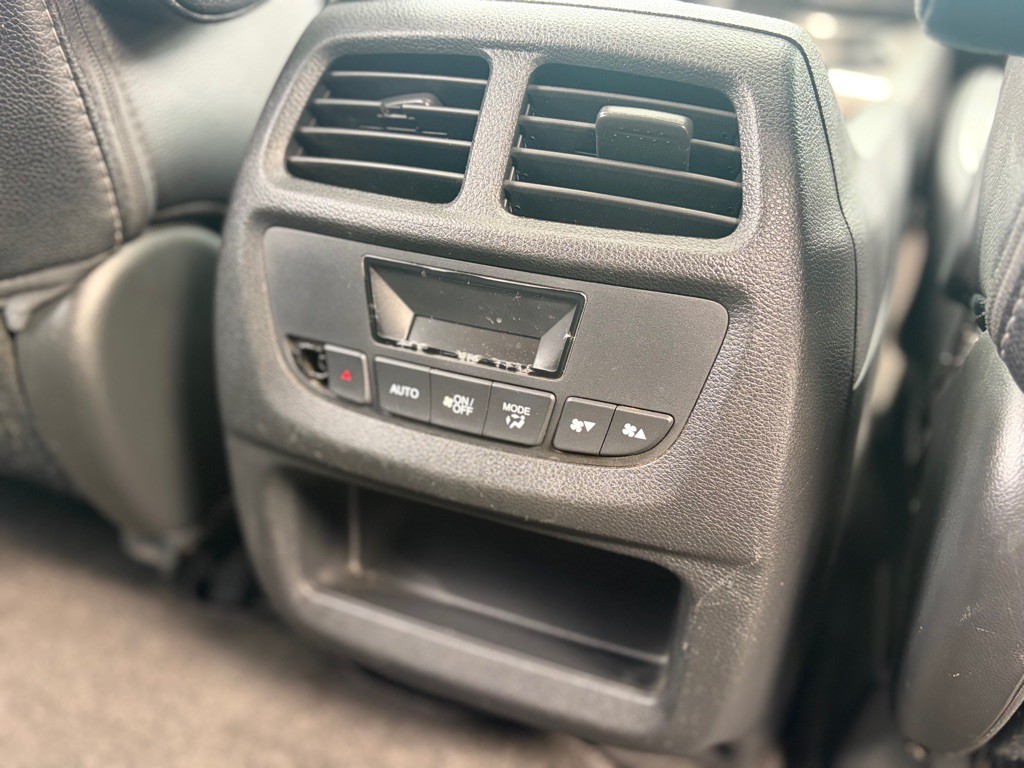 2016 Honda Pilot Image 25