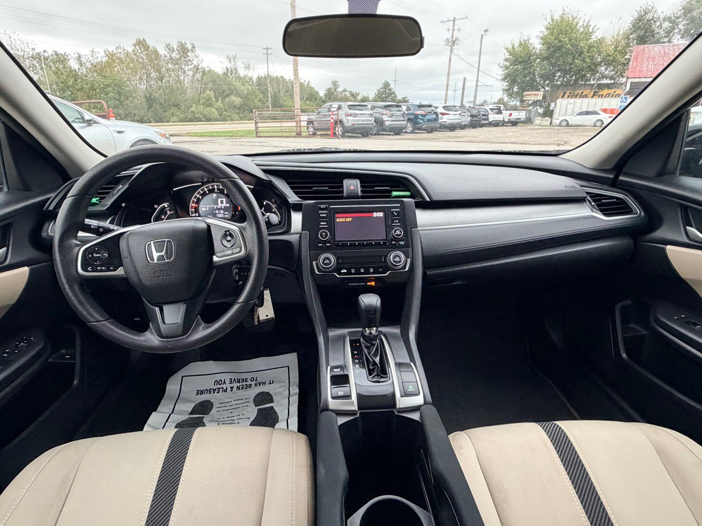2017 Honda Civic Image 10