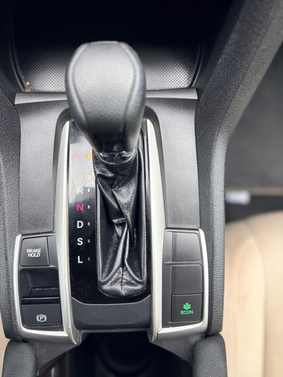 2017 Honda Civic Image 15