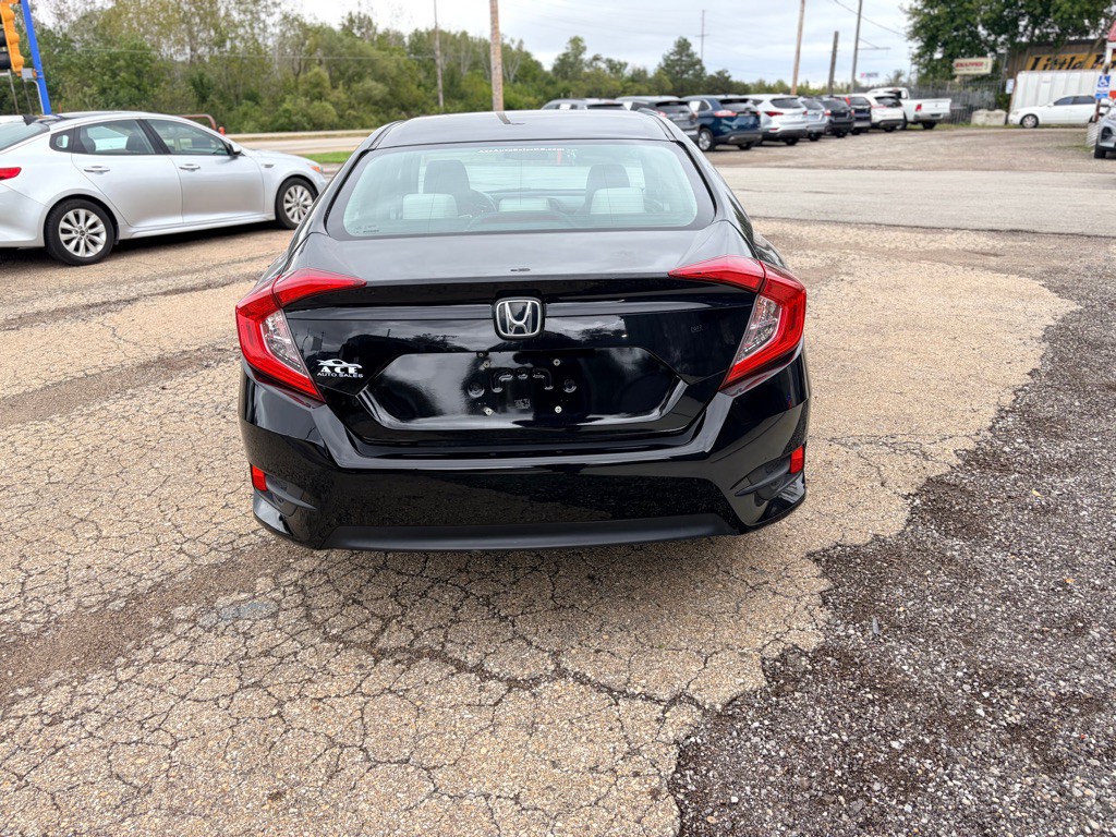 2017 Honda Civic Image 7