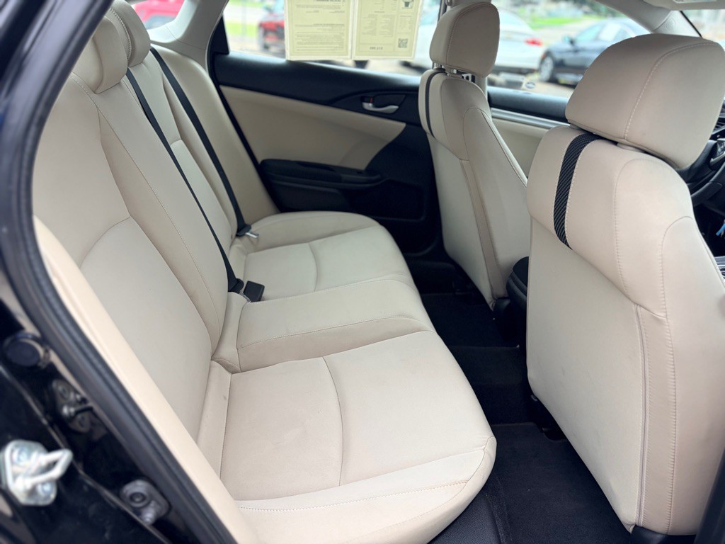 2017 Honda Civic Image 22
