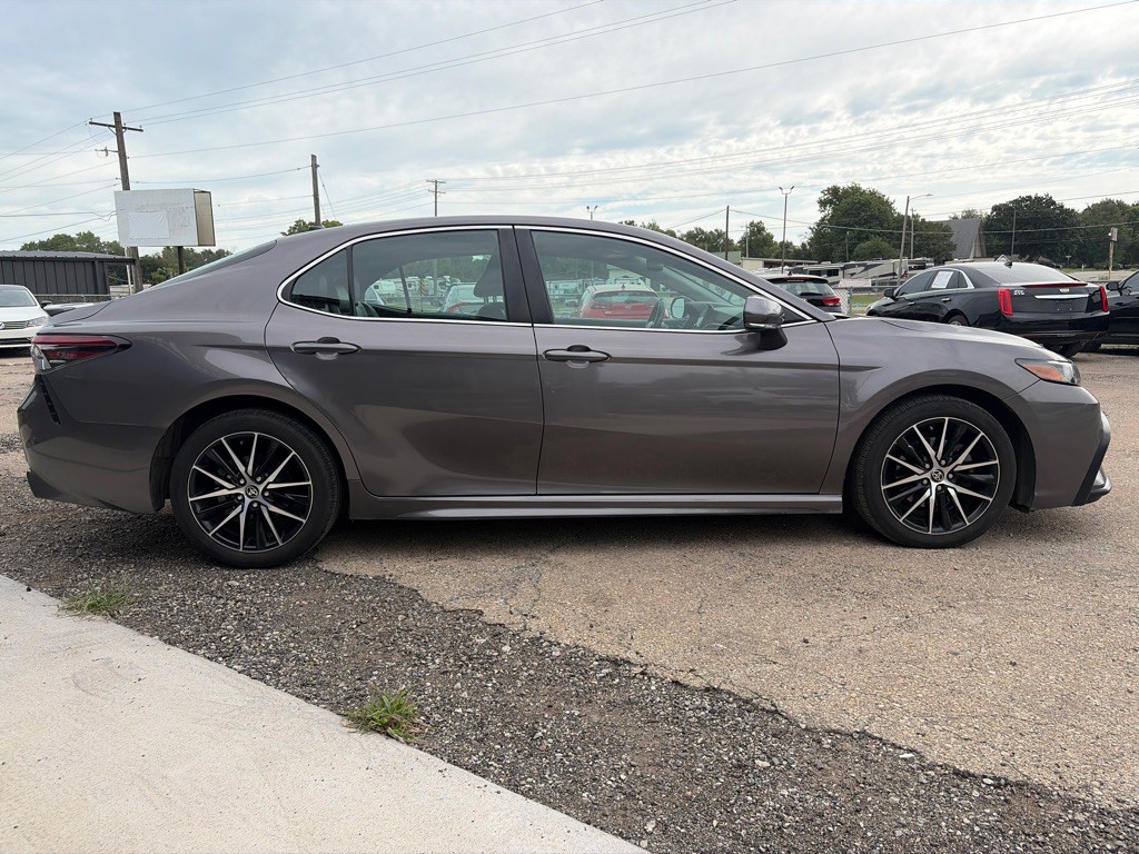 2022 Toyota Camry Image 4