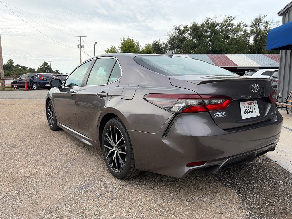 2022 Toyota Camry Image 7