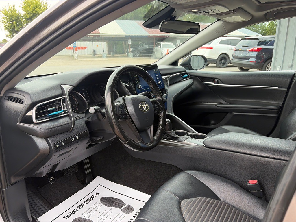 2022 Toyota Camry Image 9