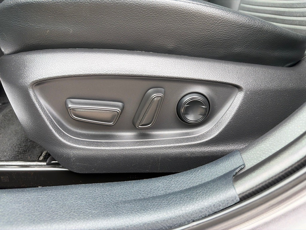 2022 Toyota Camry Image 22
