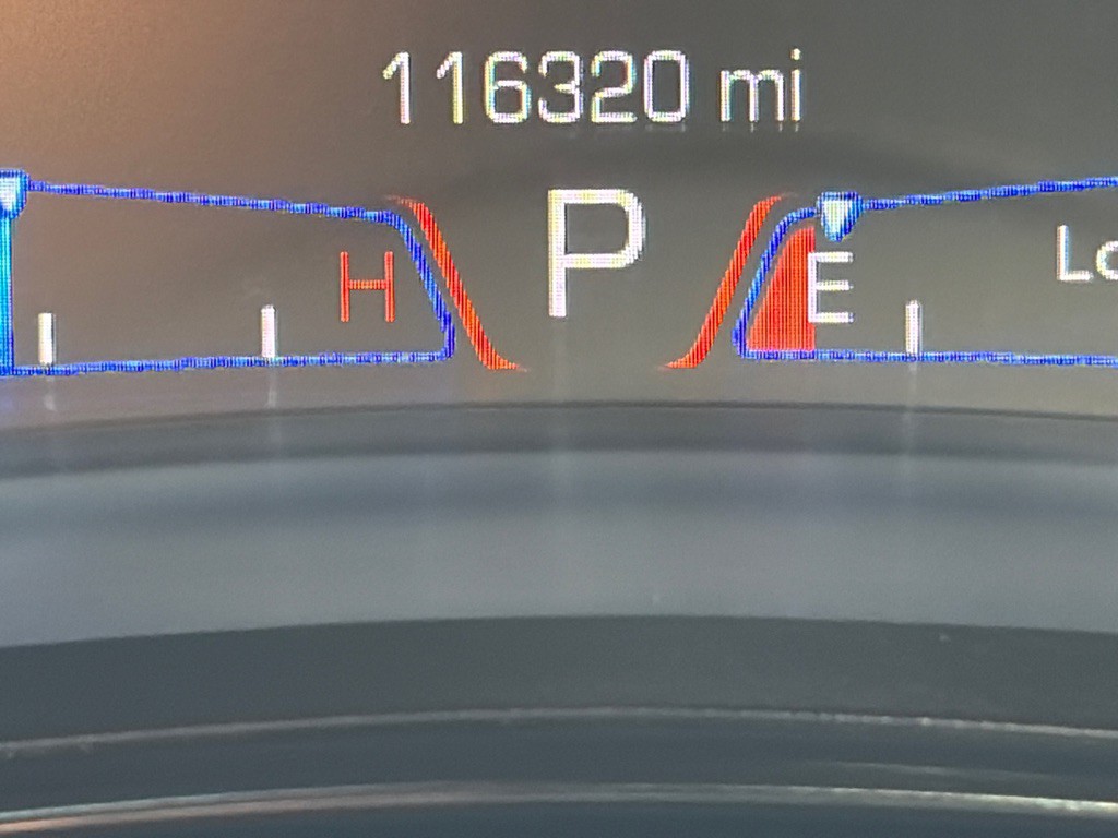 2017 Chrysler 300 Image 12