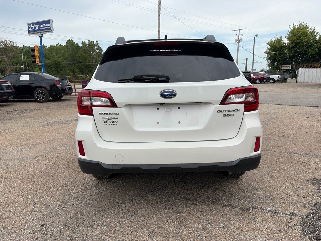 2016 Subaru Outback Image 6