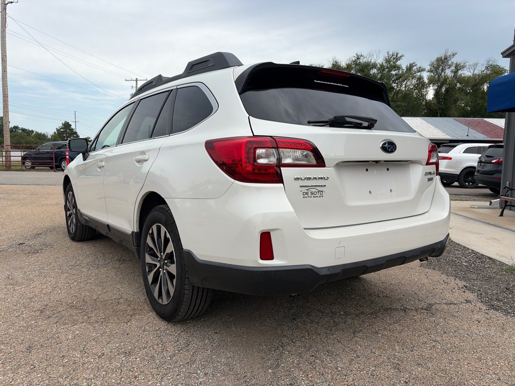2016 Subaru Outback Image 7