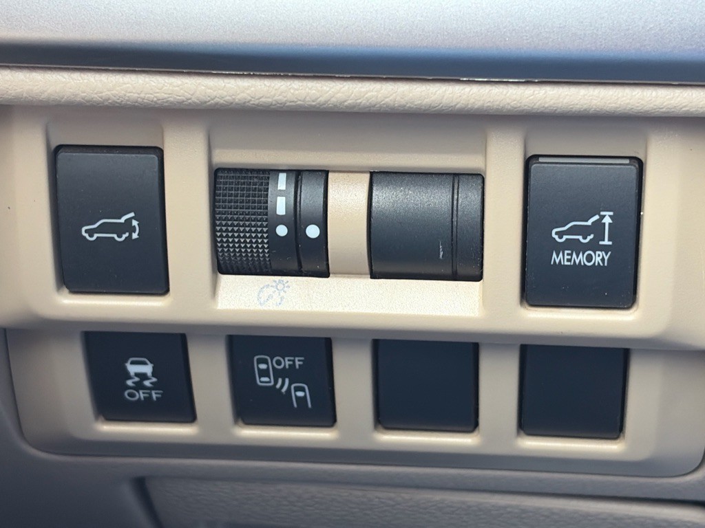2016 Subaru Outback Image 14