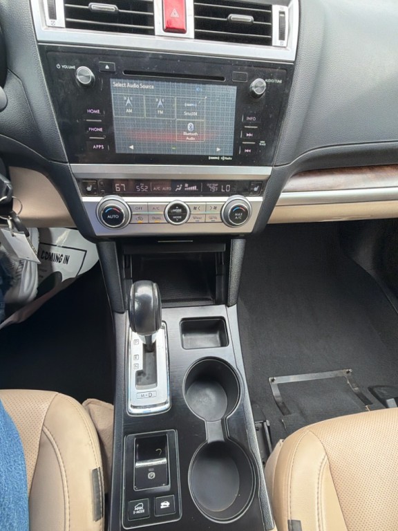 2016 Subaru Outback Image 18