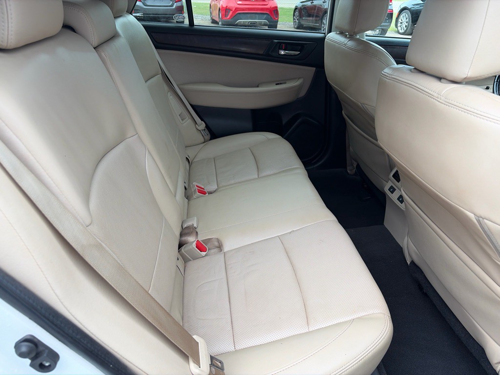 2016 Subaru Outback Image 25