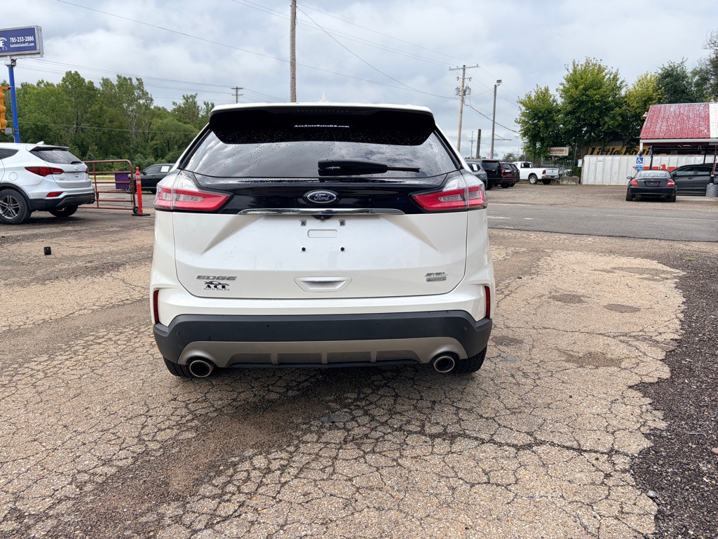 2019 Ford Edge Image 6