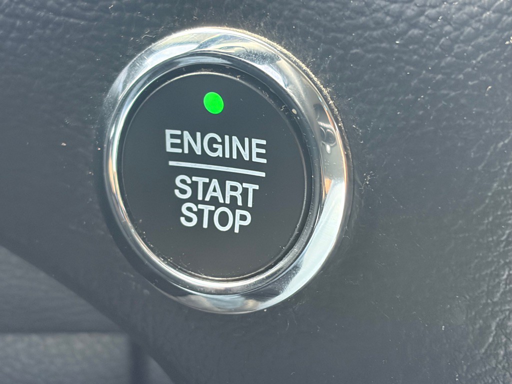 2019 Ford Edge Image 14