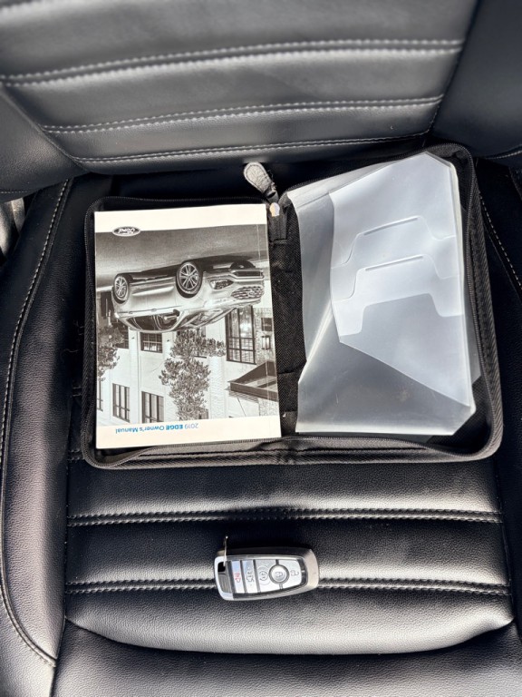 2019 Ford Edge Image 23