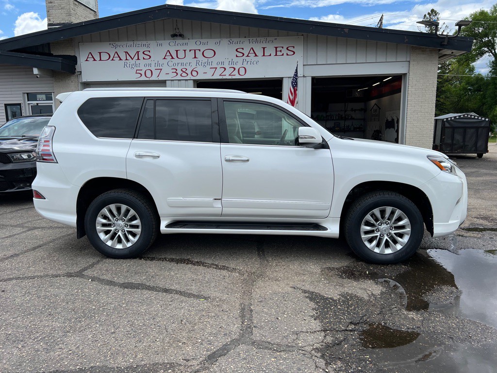 2019 Lexus GX Image 2