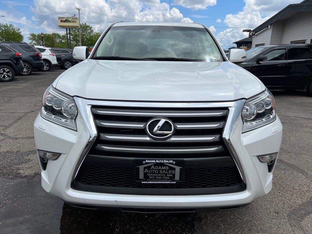 2019 Lexus GX Image 3