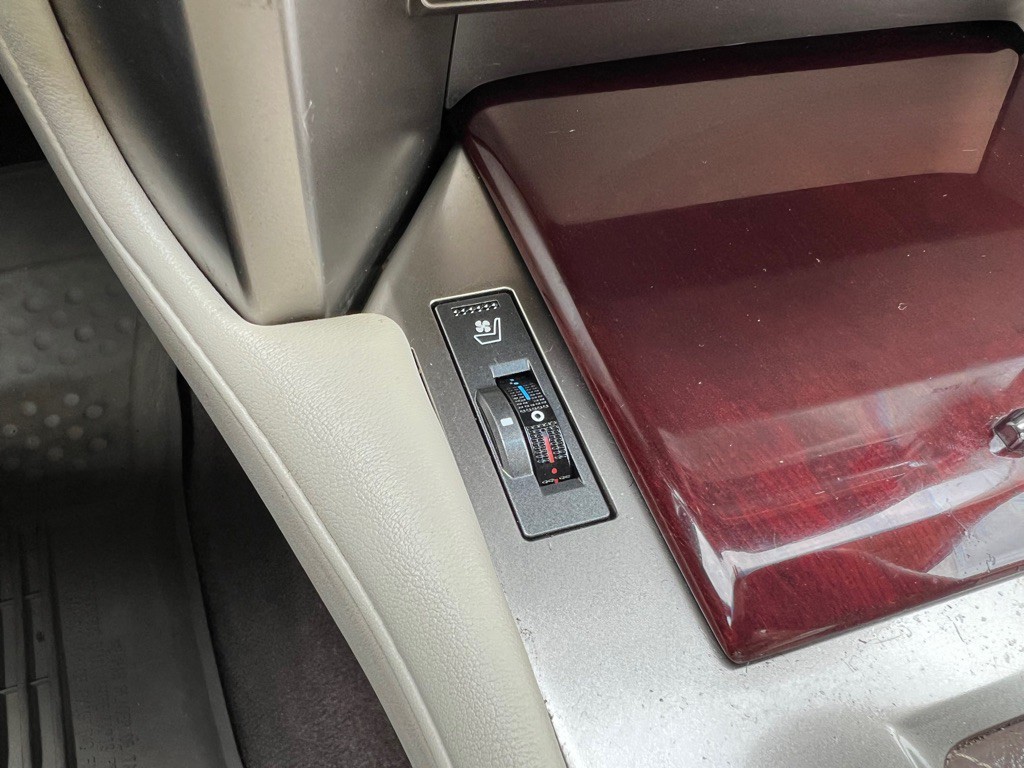 2019 Lexus GX Image 27