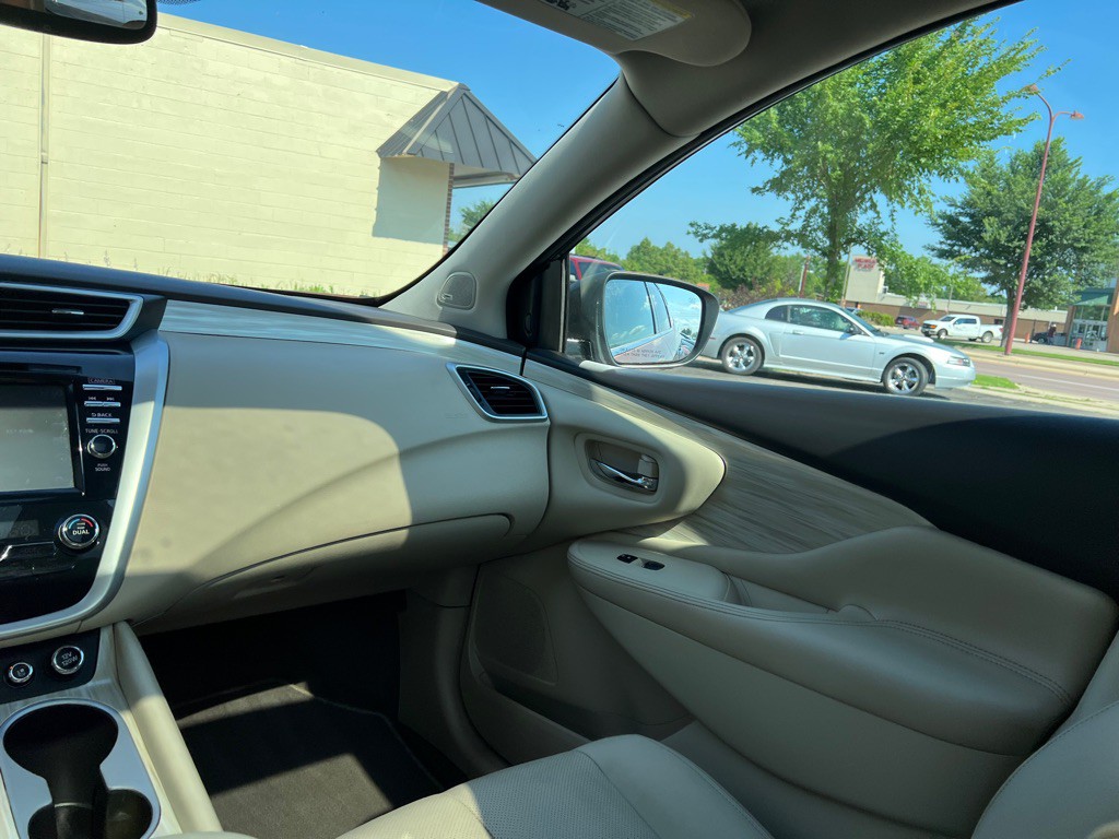 2016 Nissan Murano Image 14