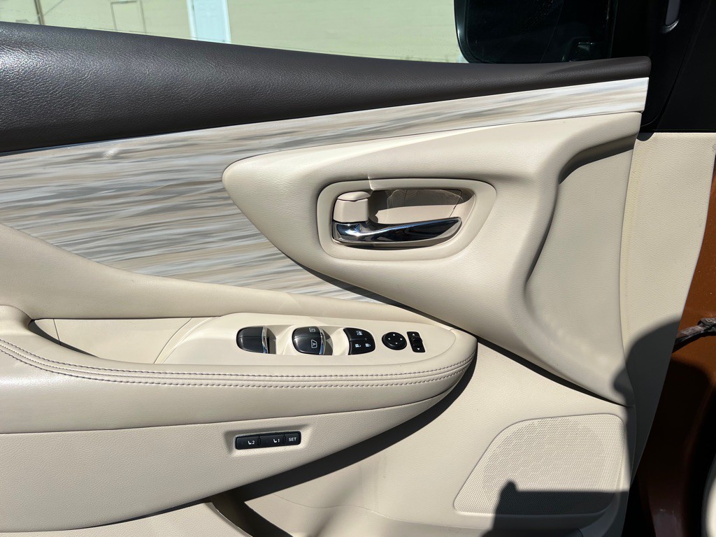 2016 Nissan Murano Image 18