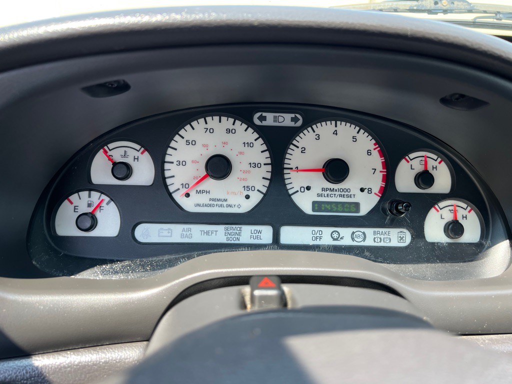 2001 Ford Mustang Image 10