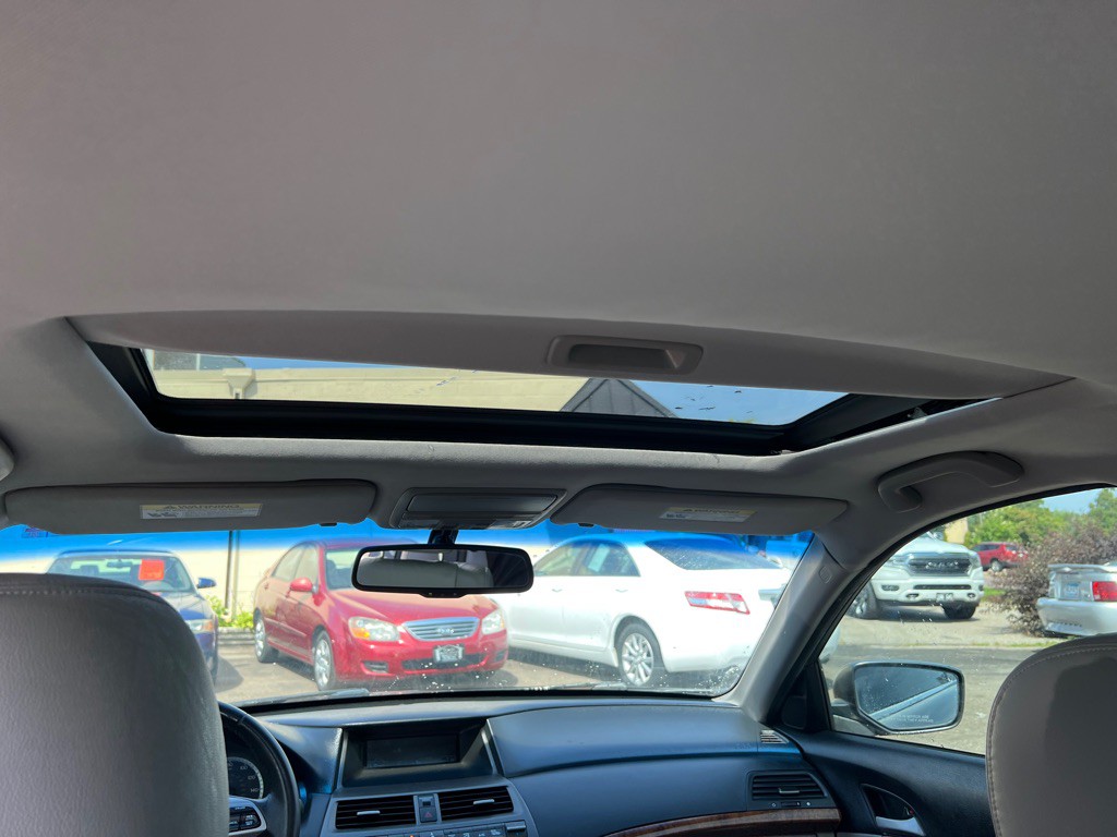 2012 Honda Accord Image 8
