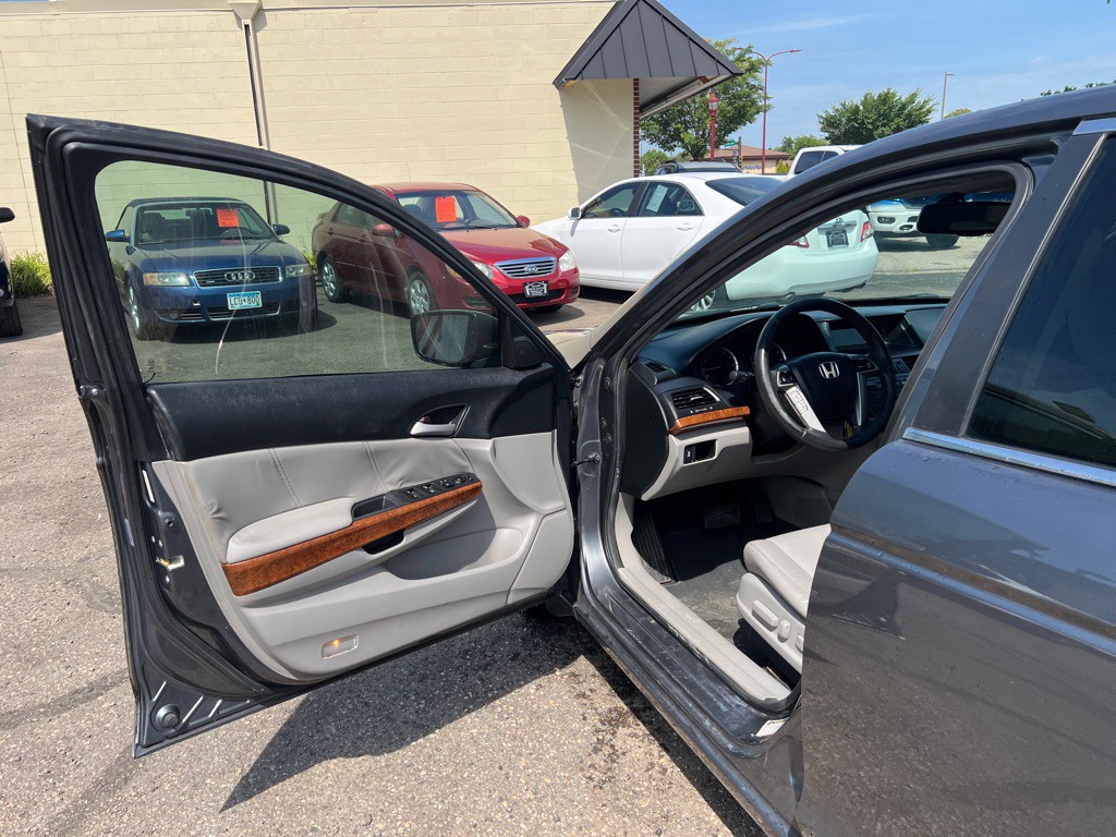 2012 Honda Accord Image 12