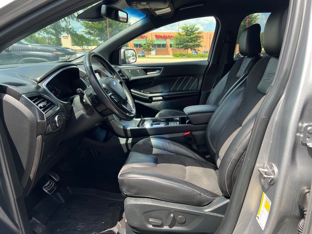 2020 Ford Edge Image 15