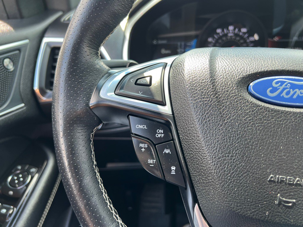 2020 Ford Edge Image 19